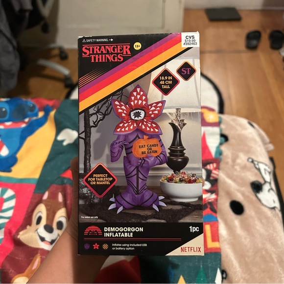 Stranger Things Demogorgon Inflatable (18.9 in) - Picture 2 of 5